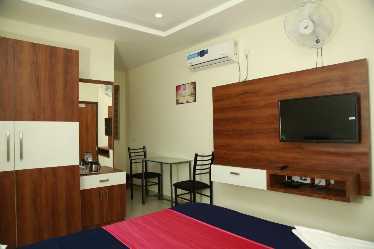 Dreams Residency Manjeri Dış mekan fotoğraf