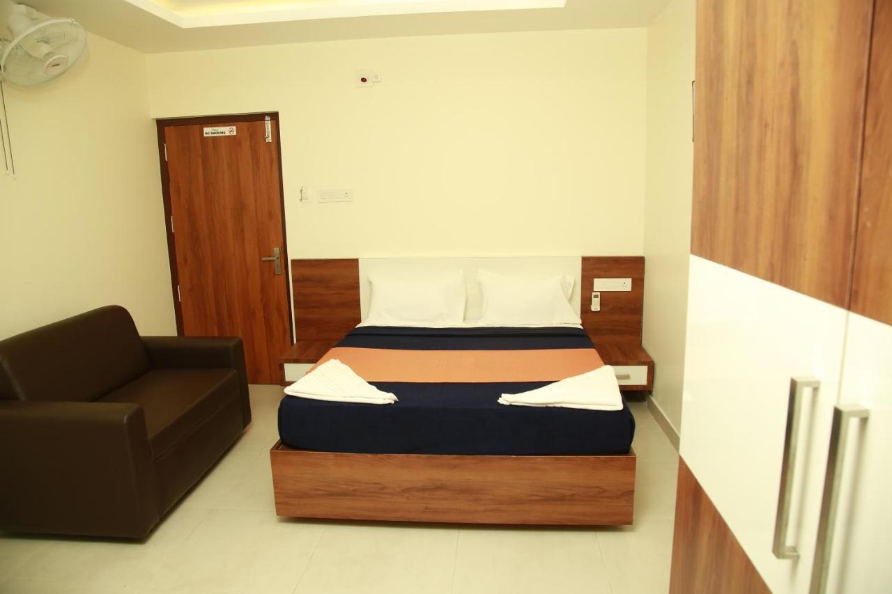 Dreams Residency Manjeri Dış mekan fotoğraf